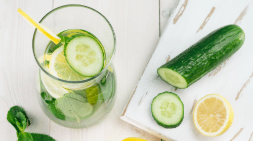 7 Health Benefits of Drinking Cucumber Water +3 Simple Recipes