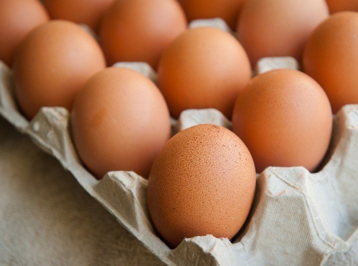 eat whole eggs to help you lose weight faster