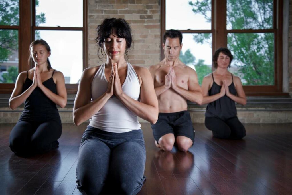 26 Bikram Yoga Poses - skull shinng breathing