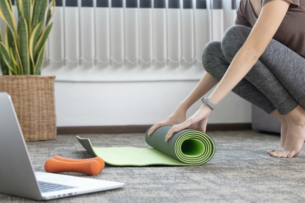 Lose Weight Quickly exercise with yoga mat