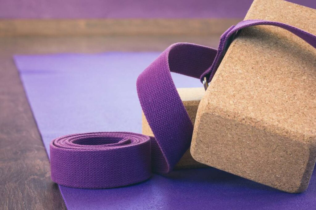 Beginners Guide to Yoga: Where to Start? yoga gear and equipment
