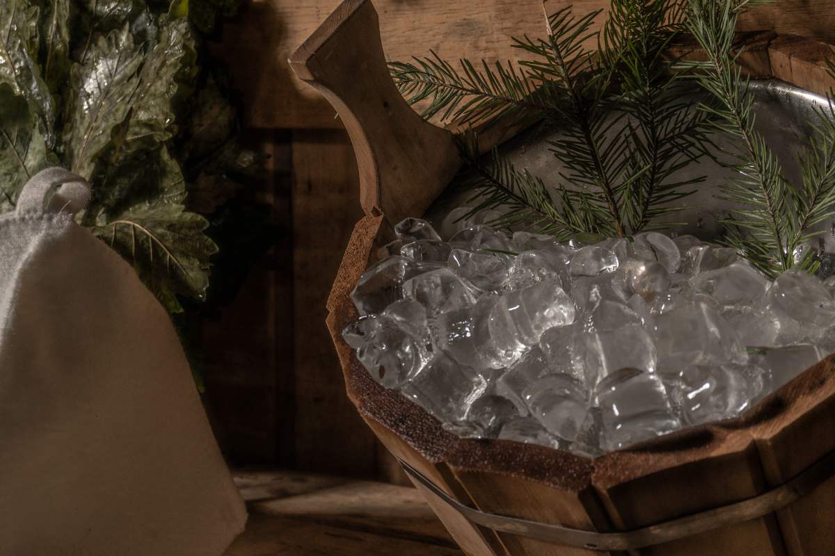 Cold Water Therapy for Weight Loss and Other Health Benefits