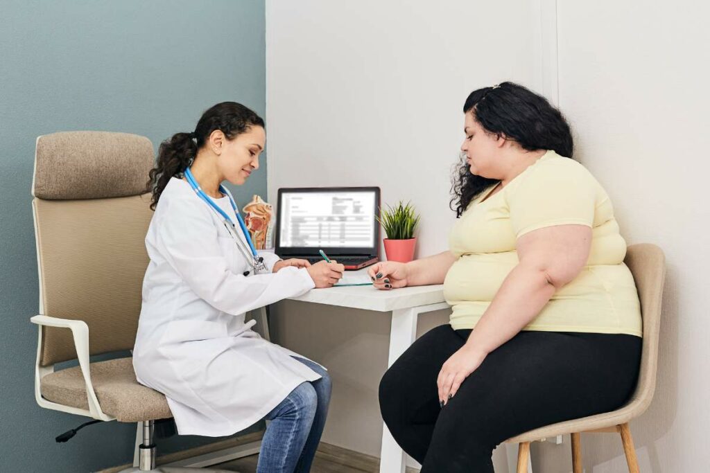 What to Eat on Semaglutide obese woman consulting with a doctor
