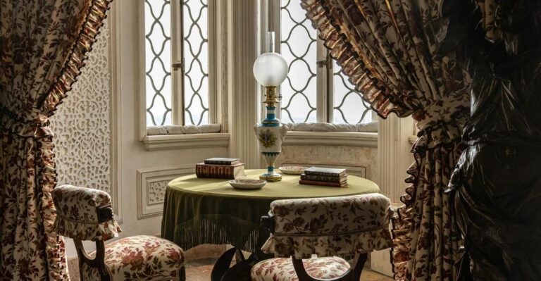 18 Antique Treasures with Fascinating Provenance