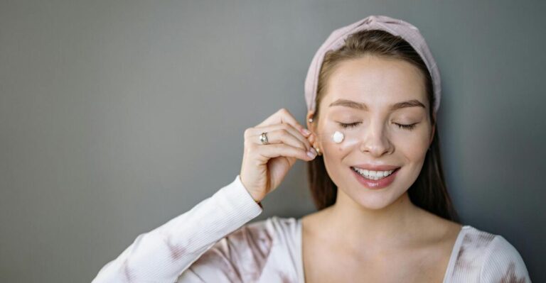 11 Best Natural Skin Remedies for a Fresh, Clear Complexion