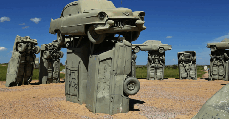 17 Must-See Summer Roadside Attractions Across the US