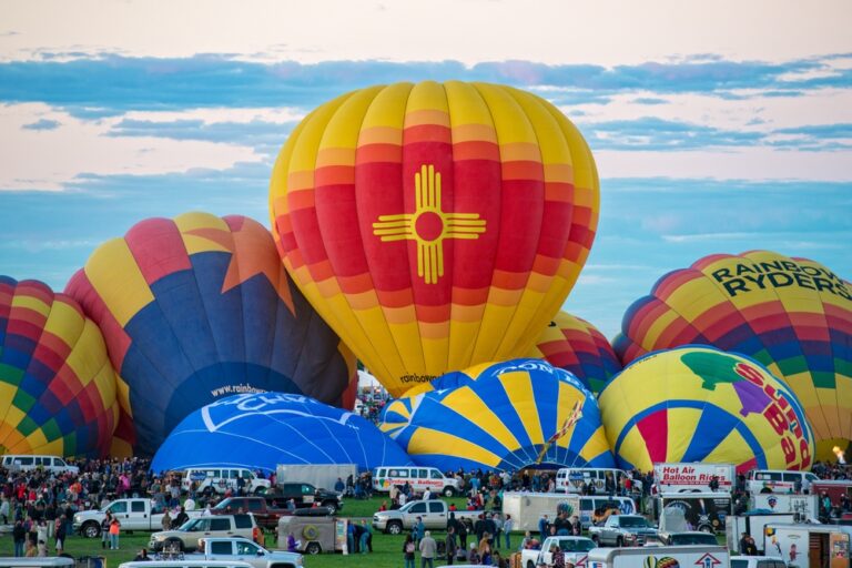 11 U.S. Towns With Balloon Events That Fill the Sky