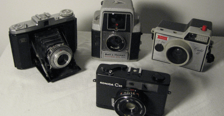 Top 20 Unique Collectibles Found at Flea Markets