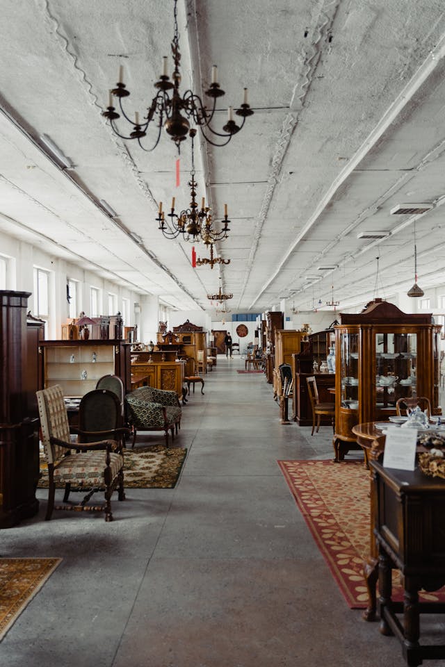 12 Tips for Verifying the Authenticity of Vintage Furniture