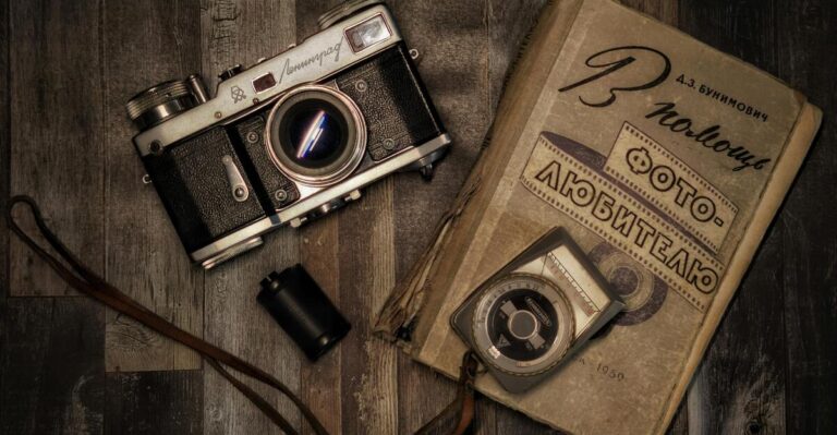 18 Vintage Cameras That Have Become Collector’s Favorites