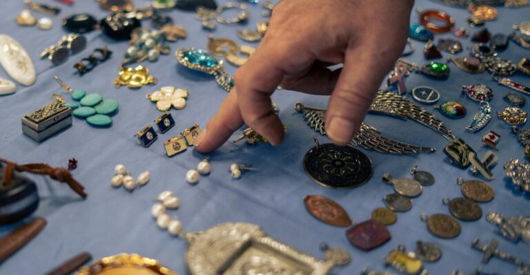 14 Classic Antique Jewelry Pieces That Stand the Test of Time