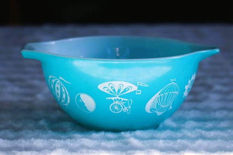 The 13 Most Iconic Vintage Pyrex Patterns You’ll Want to Collect