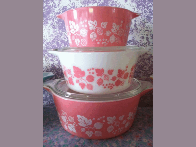 The 13 Most Iconic Vintage Pyrex Patterns You’ll Want to Collect