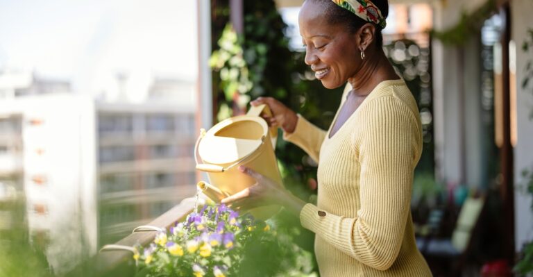 12 Ways to Create a Sustainable Garden in an Apartment