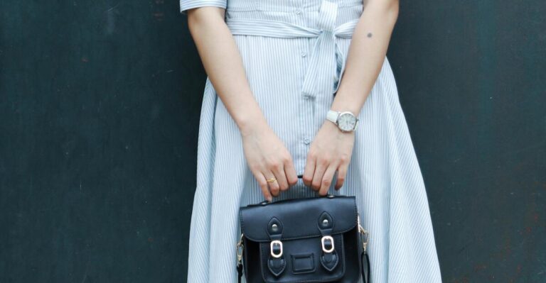 12 Iconic Vintage Handbags That Still Turn Heads
