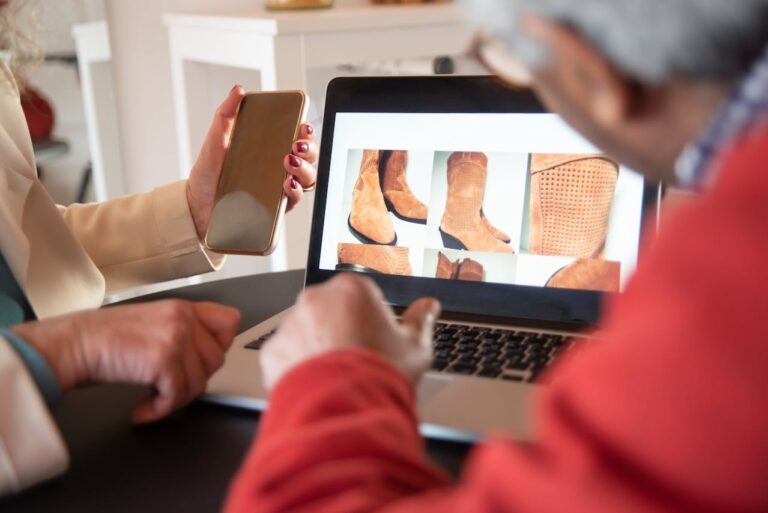 11 Best Online Shops for Vintage Clothing and Accessories