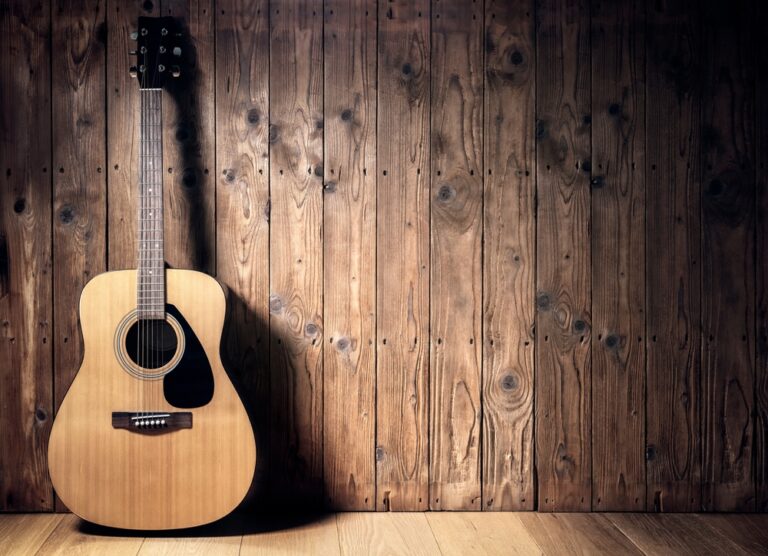 10 Vintage Guitars That Changed Music History