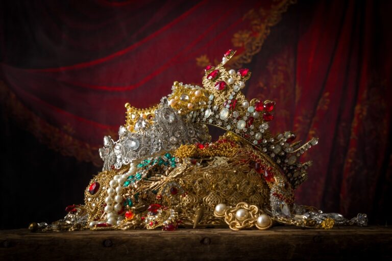 12 Priceless Artifacts That Disappeared Without a Trace