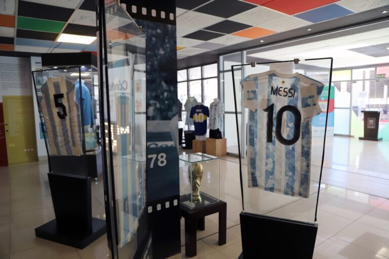 10 Places to Find Authentic Game-Worn Sports Memorabilia Online