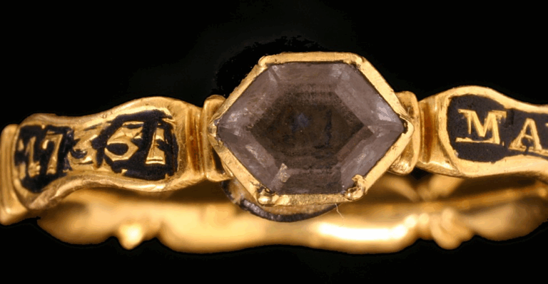 10 Rare Antique Jewelry Pieces Worth a Small Fortune