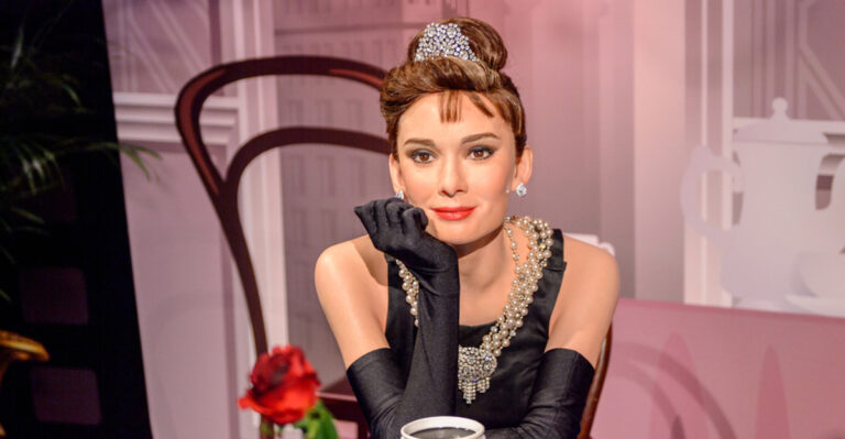 12 Famous Women Who Inspired Iconic Vintage Makeup Looks