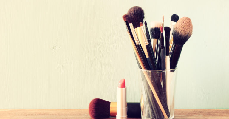 11 Best Places to Find Vintage Makeup for Your Collection