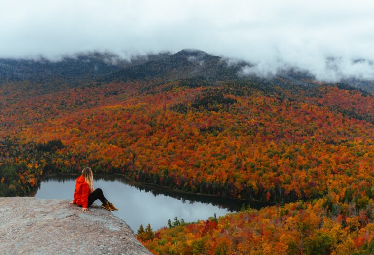 14 Picture-Perfect Places to Watch the Leaves Change Colors in October