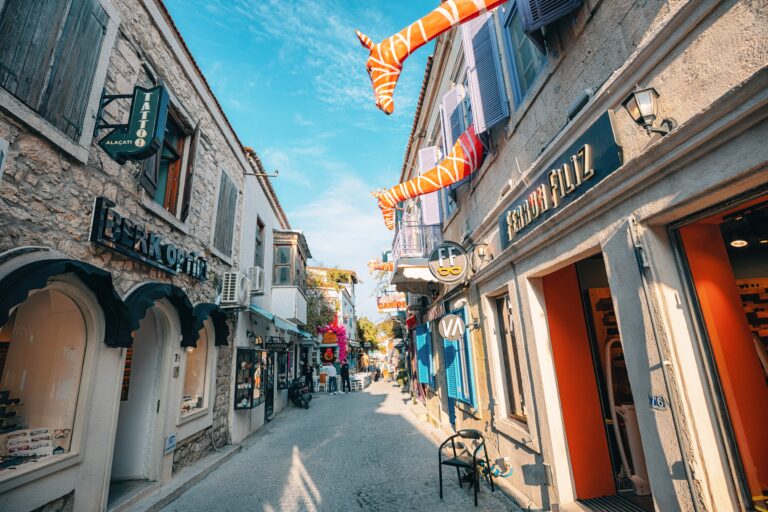 15 Quirky Small Towns With Affordable Charm