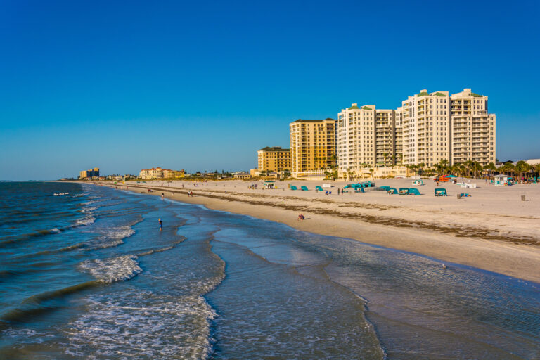 14 Beach Destinations Ideal for Family Fun in March