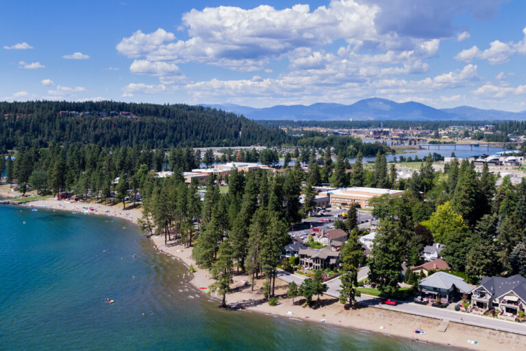 11 Cozy Lake Towns You Could Actually Afford to Live In