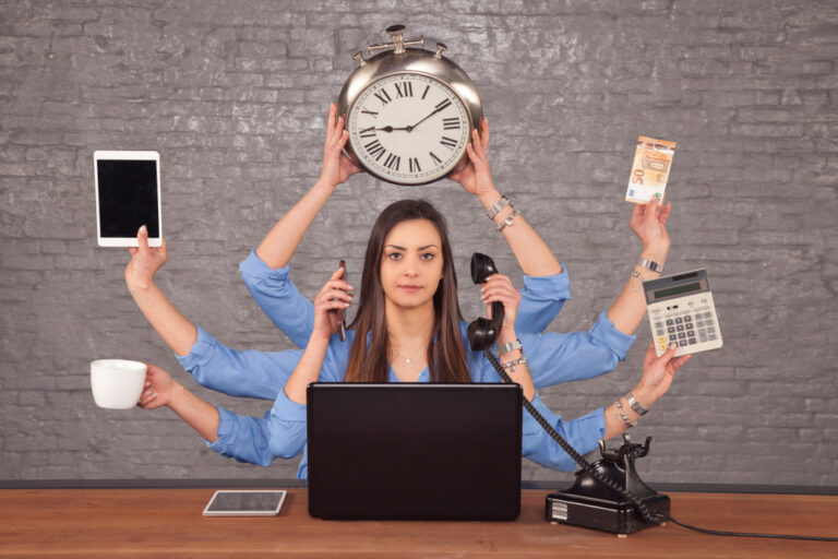 11 Habits That Quietly Drain Your Energy Every Day