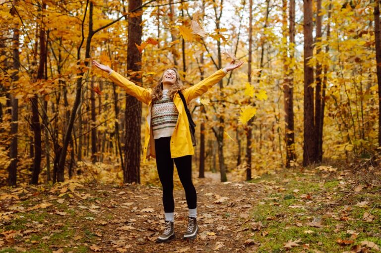 13 Mindful Habits to Start During the Autumn Months