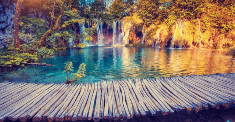 17 International National Parks That Are Gorgeous in Fall