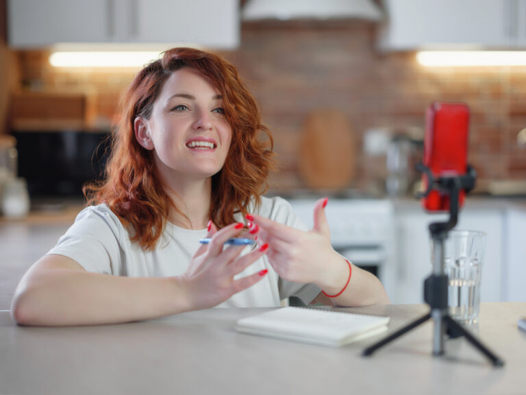 11 Outdated Social Media Practices Everyone Should Drop