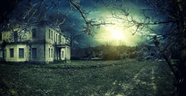 11 Haunted House Movies That Still Give People Chills
