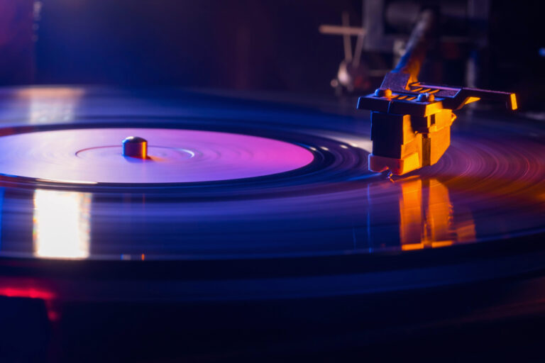 12 Soundtracks and Vinyl Records From Comic Adaptations
