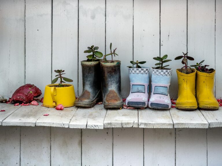 12 Porch Displays Using Garden Finds and Autumn Colors