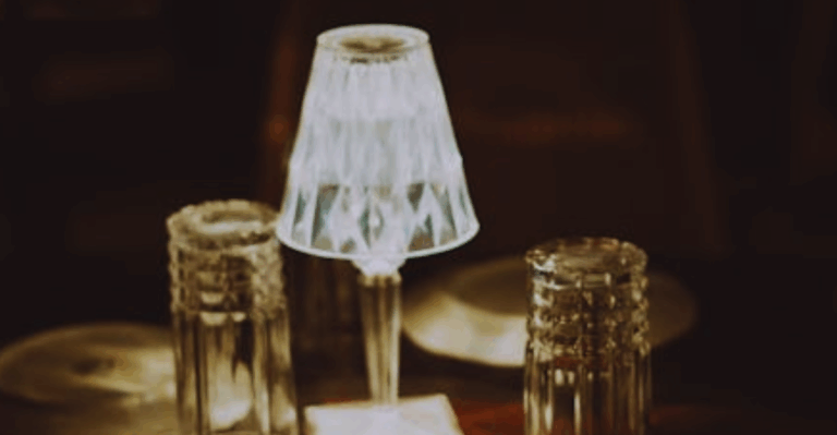 10 Rare Lalique and Sabino Glass Lamps That Became Collector Favorites