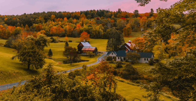 16 Underrated U.S. Towns for a Relaxing November Weekend