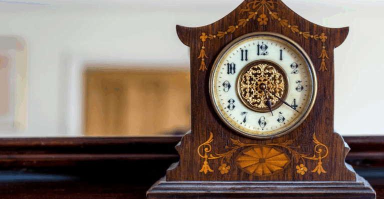 13 Vintage Art Deco Clocks Collectors Love for Their Style