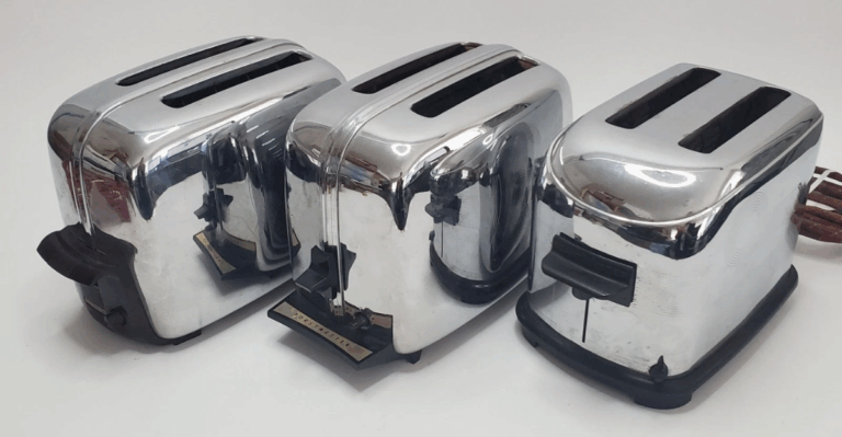 12 Retro Toasters That Brighten Collector Displays