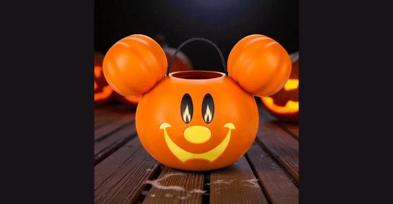 10 Vintage Trick-or-Treat Buckets That Are Now Valuable Collectibles