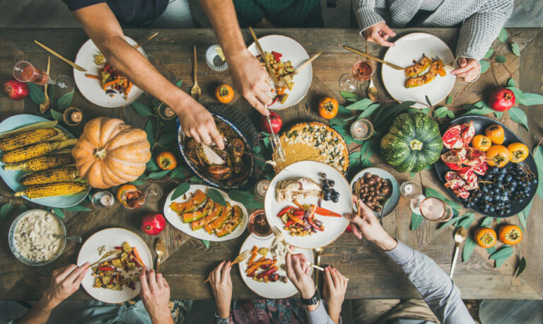 14 Tips for Hosting a Relaxed Friendsgiving