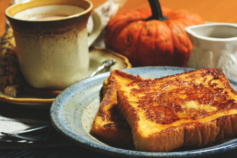 12 Full Holiday Brunch Ideas From Drinks to Desserts