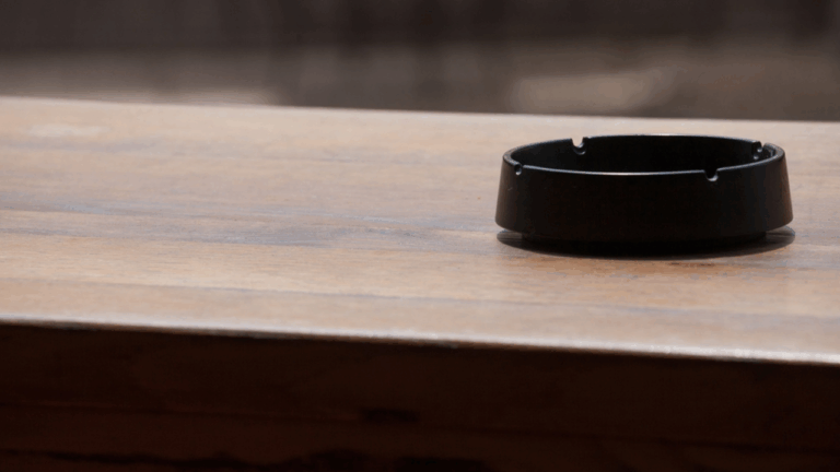 10 Mid-Century Ashtrays That Collectors Pay Good Money For