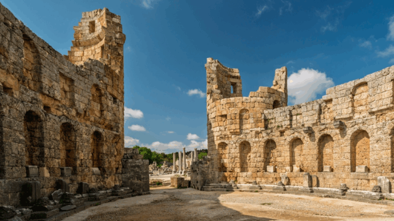 15 Ancient Ruins That Still Hold Unsolved Mysteries