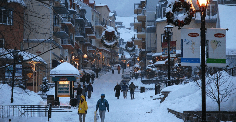 16 Small Towns in Canada That Turn Magical in Winter