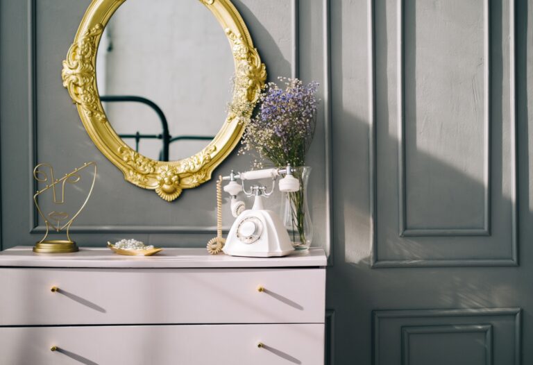 14 Types of Antique Mirrors That Add Timeless Elegance