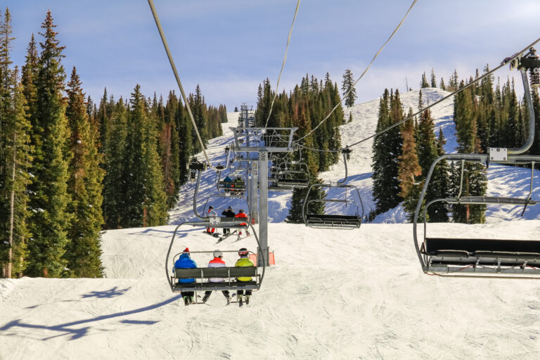 15 Classic American Ski Destinations That Fill Up in December