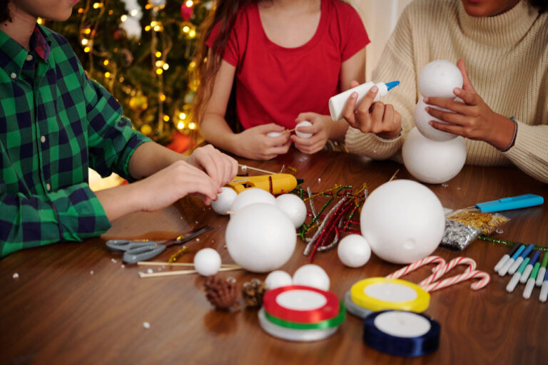 11 DIY Holiday Decorations to Make With Kids This December